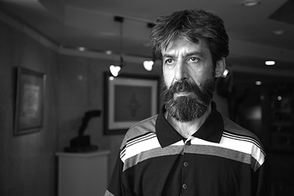 هنرمند، پزشک روح و روان مردم است