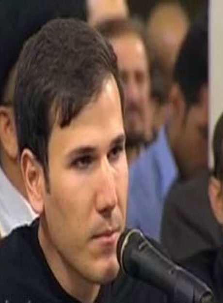 شعر سرودن جهاد است و شاعر جهادگر