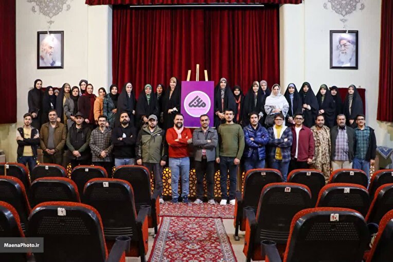 پنجاه‌ودومین نشست مجمع عکاسان نسل انقلاب اسلامی برگزار شد